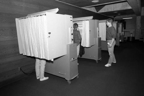 Voting at St. Cloud State University, 1988