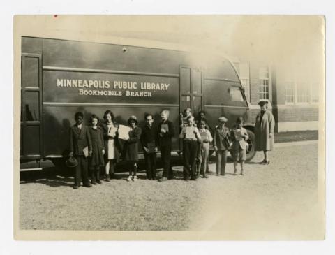 Hill, Bjelica Take Book Mobile To Hennepin Elementary