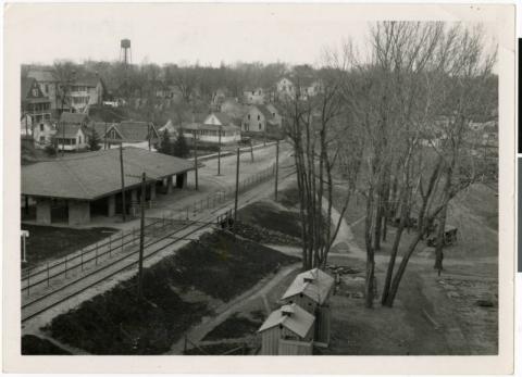 Aerial view of streetcar waiting station and tunnel, Excelsior Amusement Park, Excelsior, Minnesota