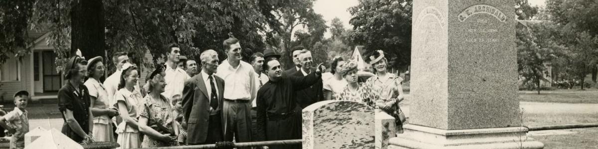 Group at Archibald grave in Dundas, Minnesota